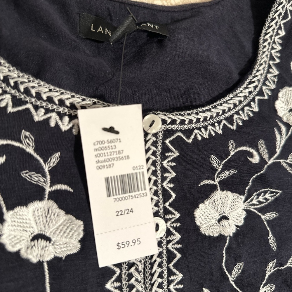 Lane Bryant Blouson-Sleeve Henley Embroidered Top Loose/Relaxed in Night Sky NWT - Picture 2 of 16
